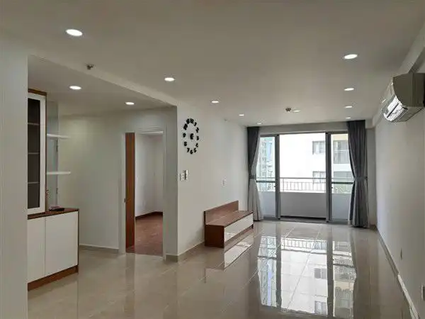 Basic furnished apartment for rent, 3 bedrooms in Scenic Valley 1 2 Basic furnished apartment for rent, 3 bedrooms in Scenic Valley 1