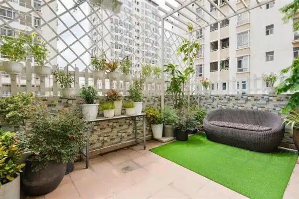 Beautiful, airy garden apartment for rent, 2 bedrooms in Sky Garden 3 6 Beautiful, airy garden apartment for rent, 2 bedrooms in Sky Garden 3