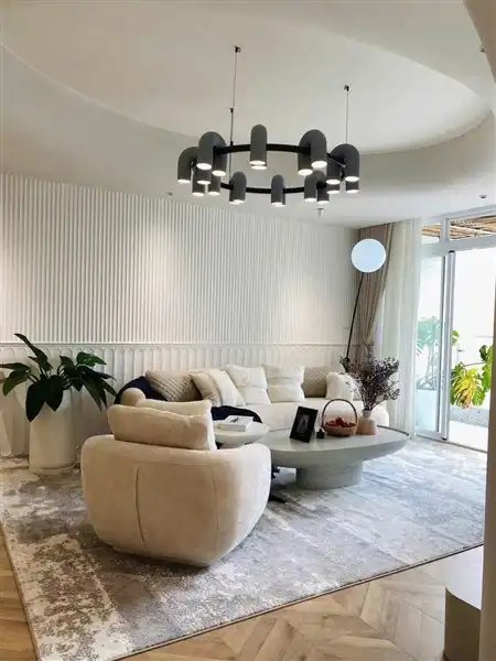 Luxury 3‑Bedroom Apartment for Rent in Riverside Residence