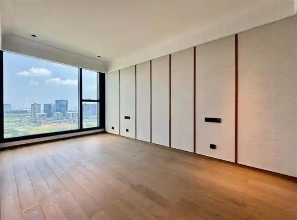 Grand Marina Saigon 3BR River View Apartment free MO fee 10